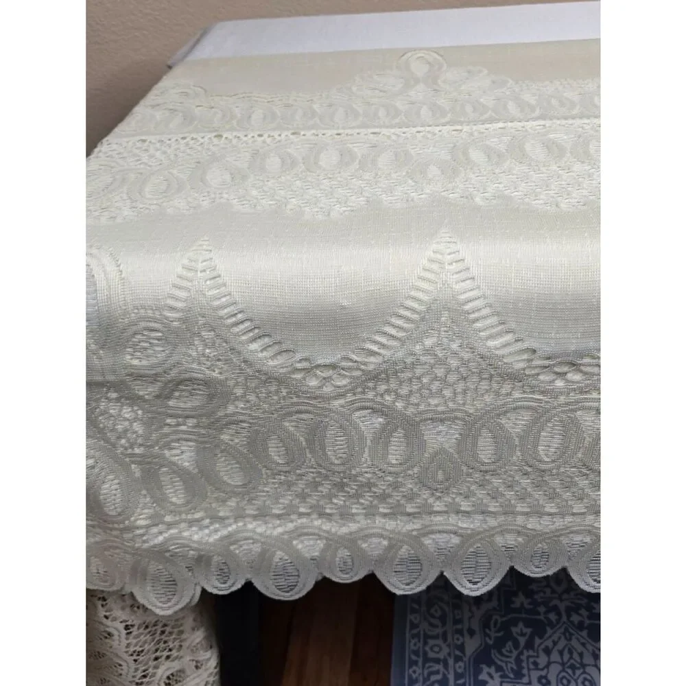 Vintage 90s Ivory Lace Tablecloth Intricate Floral Pattern 82